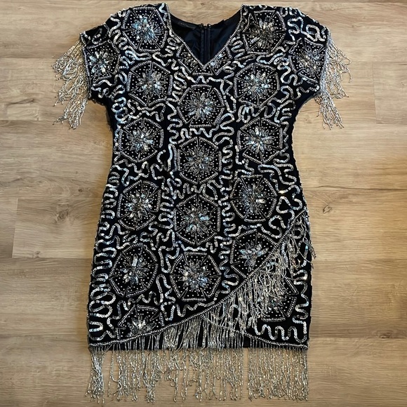 Landmark Dresses & Skirts - Vintage Landmark Dress Short Sleeve V-Neck Embellished Silk Dress XL